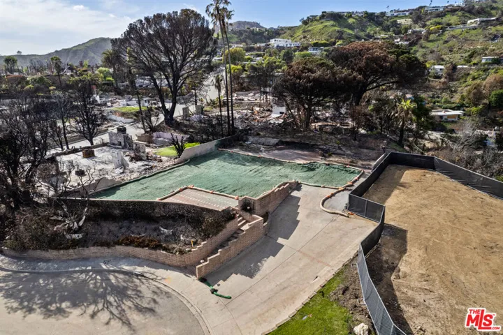 16615 Merrivale Lane, Pacific Palisades, California 90272