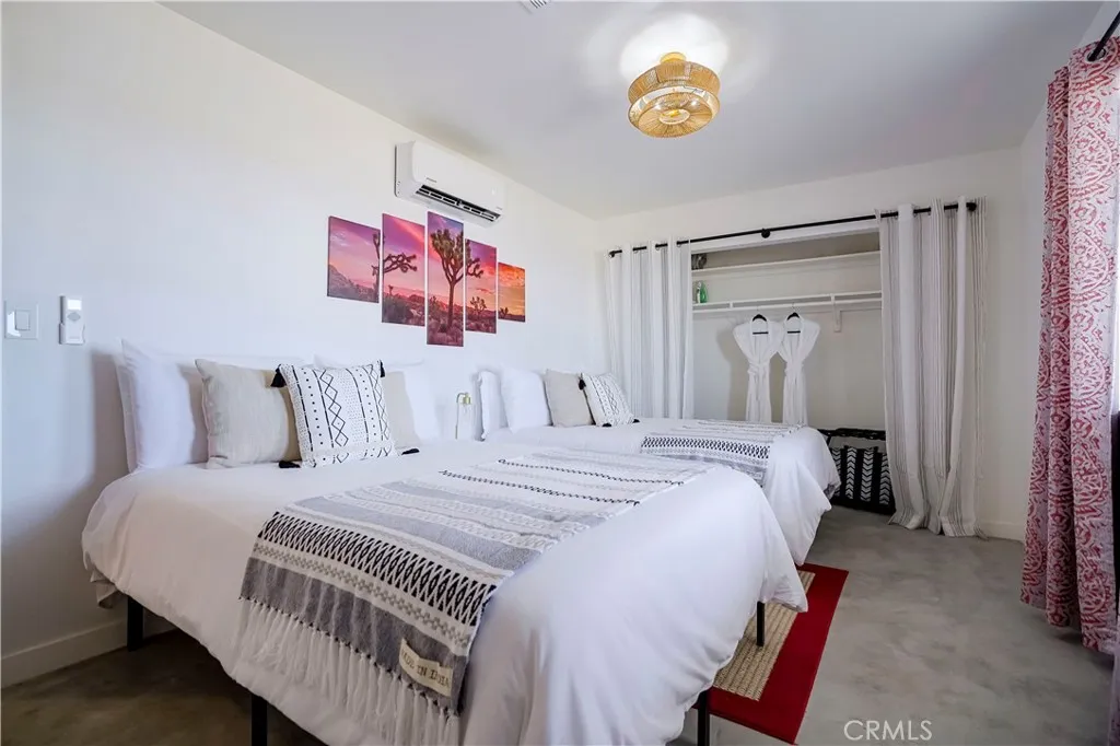 129 Bowman Trail, Landers, California 92285 home-pic-24