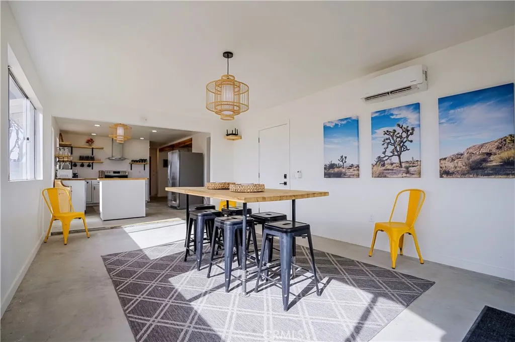 129 Bowman Trail, Landers, California 92285 home-pic-8