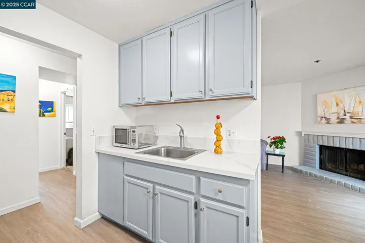 15067 Hesperian Blvd 11, San Leandro, California 94578