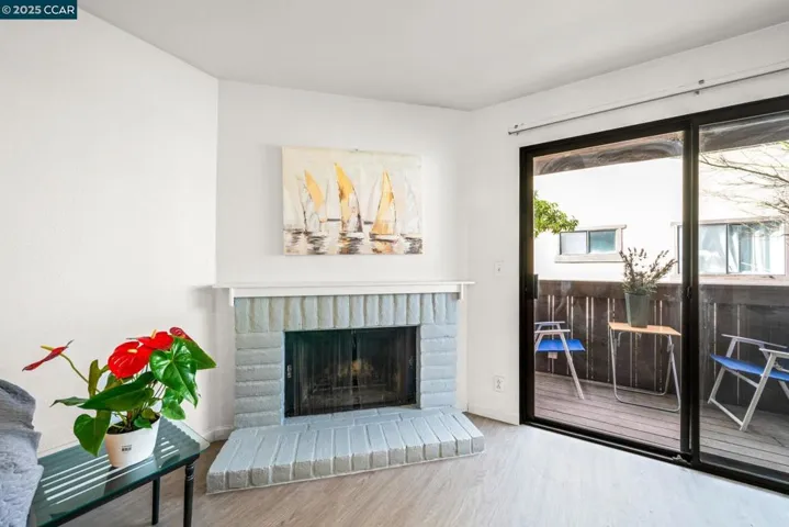 15067 Hesperian Blvd 11, San Leandro, California 94578