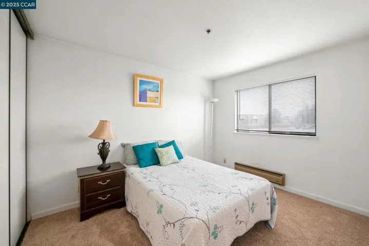 15067 Hesperian Blvd 11, San Leandro, California 94578