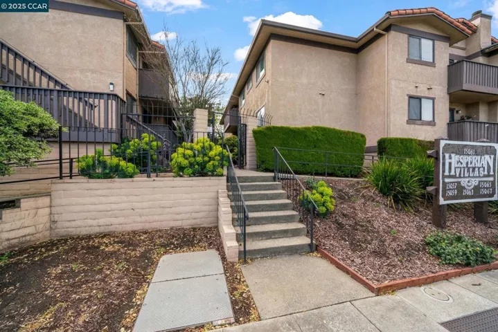 15067 Hesperian Blvd 11, San Leandro, California 94578
