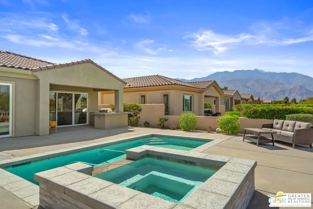 67396 N Laguna Drive, Cathedral City, California 92234 home-pic-3