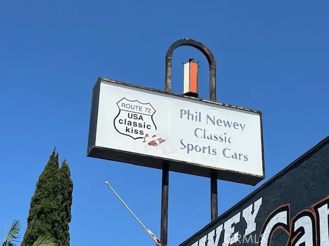 1051 W Whittier Boulevard, La Habra, California 90631