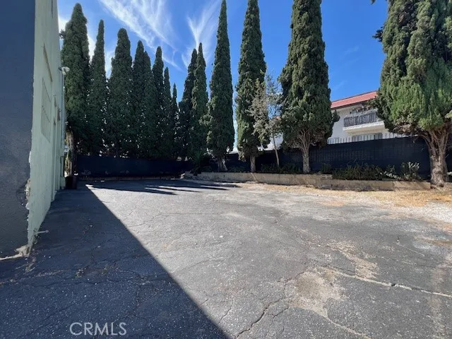 1051 W Whittier Boulevard, La Habra, California 90631