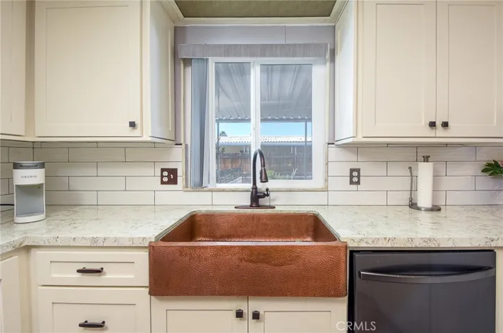 43398 Dessie Way, Hemet, California 92544