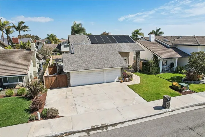 5811 Midway Drive, Huntington Beach, California 92648