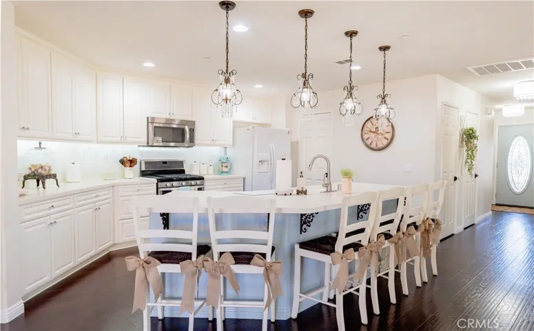 3525 E Ave J-3, Lancaster, California 93535