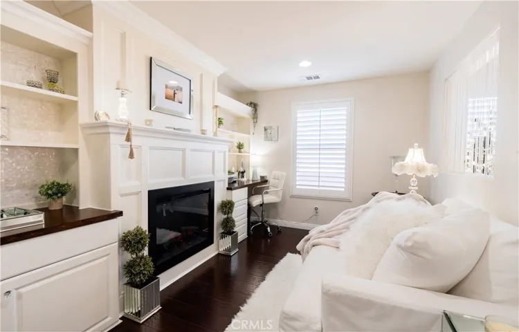 3525 E Ave J-3, Lancaster, California 93535