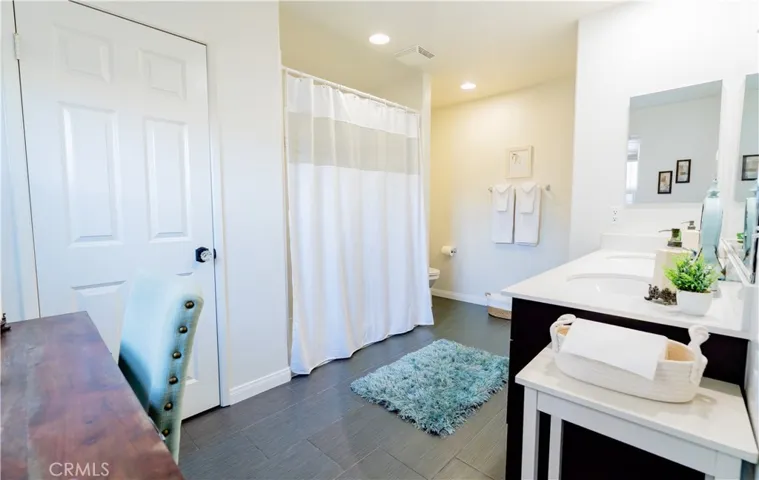 3525 E Ave J-3, Lancaster, California 93535