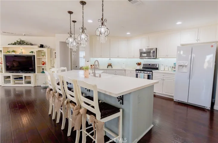 3525 E Ave J-3, Lancaster, California 93535