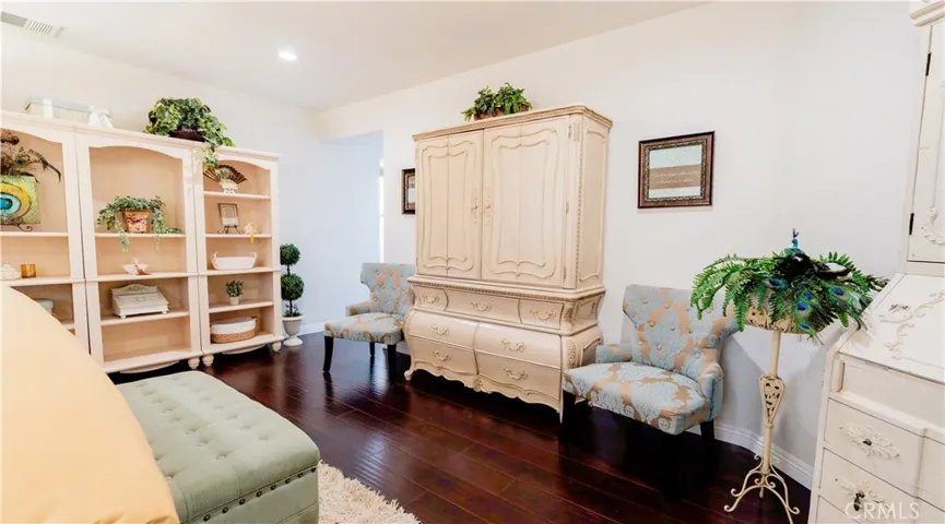 3525 E Ave J-3, Lancaster, California 93535