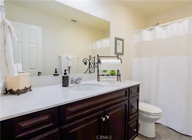 3525 E Ave J-3, Lancaster, California 93535