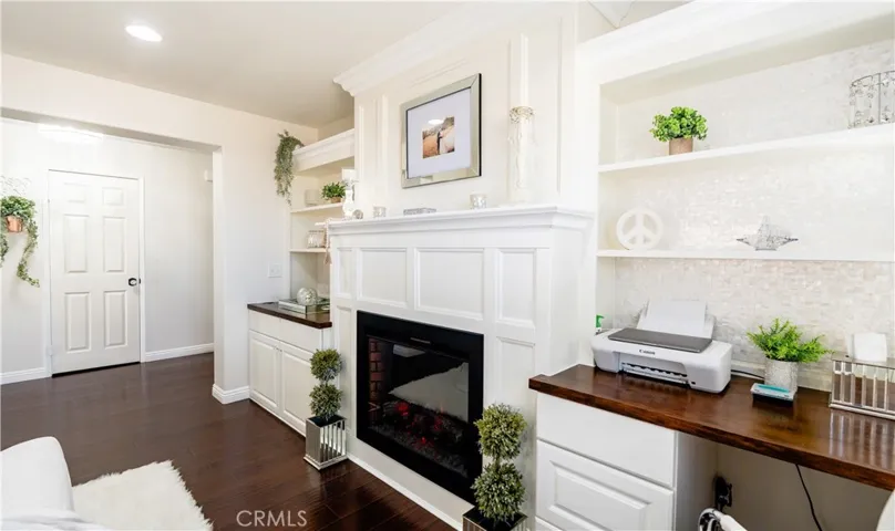 3525 E Ave J-3, Lancaster, California 93535