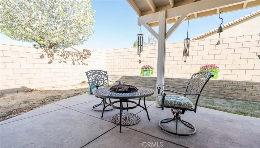 3525 E Ave J-3, Lancaster, California 93535