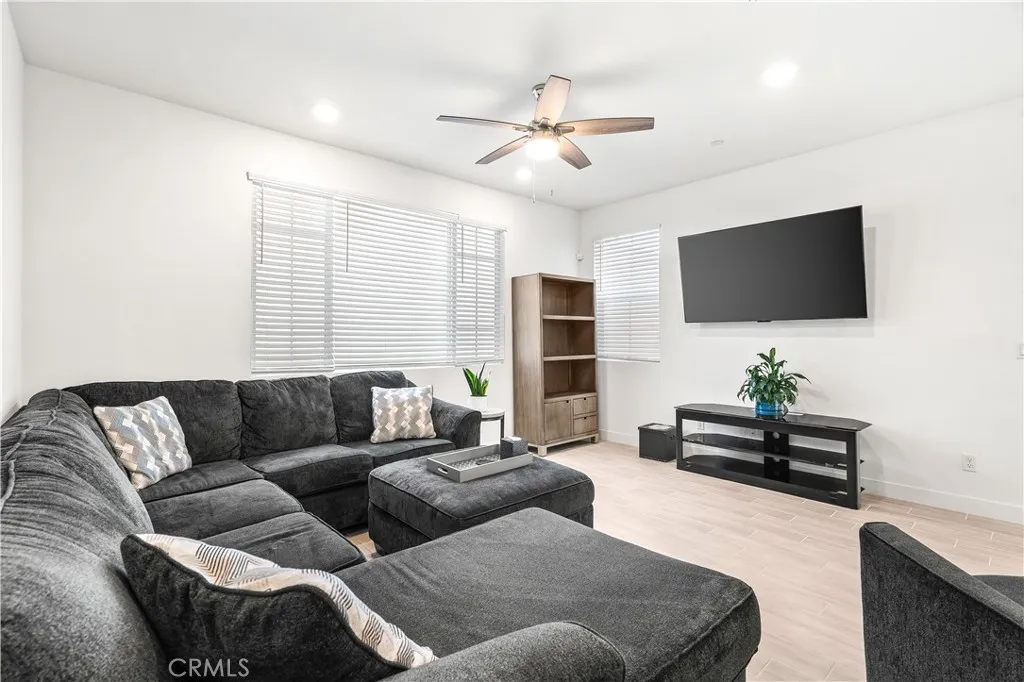 76375 Cambridge Drive, Palm Desert, California 92211 home-pic-12