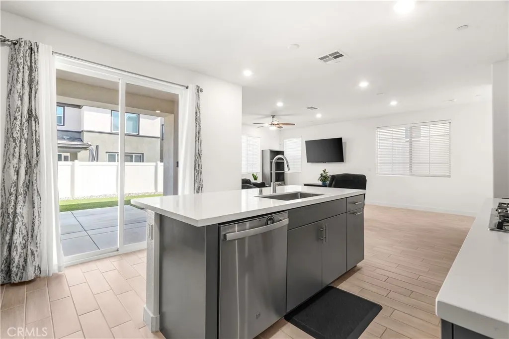 76375 Cambridge Drive, Palm Desert, California 92211 home-pic-9