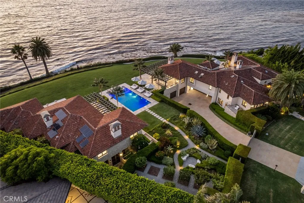 245 Rocky Point Road, Palos Verdes Estates, California 90274, 7 Bedrooms Bedrooms, ,11 BathroomsBathrooms,Residential,For Sale,Rocky Point,SB25059235