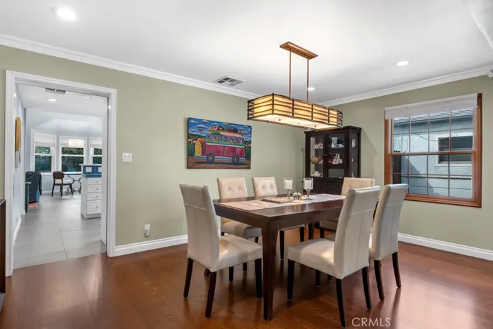 5749 Irvine Avenue, North Hollywood, California 91601