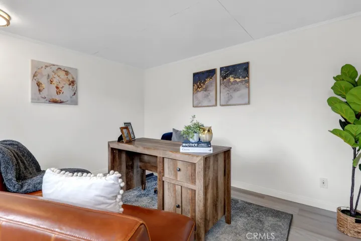 5749 Irvine Avenue, North Hollywood, California 91601