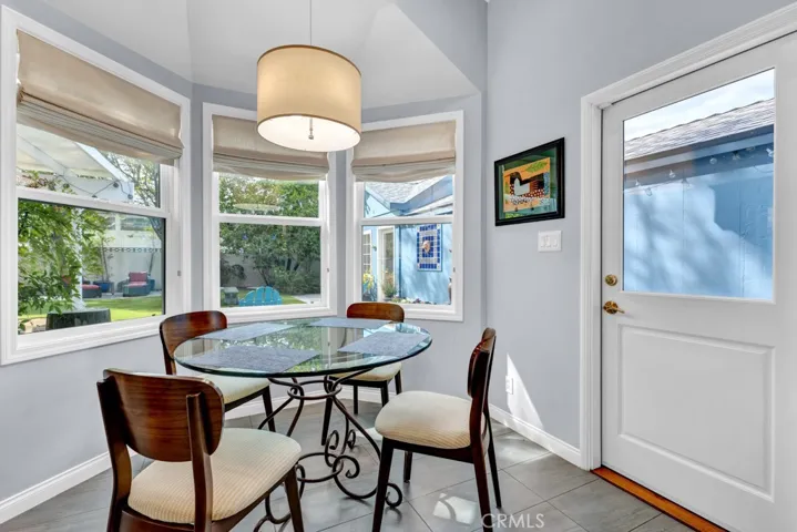 5749 Irvine Avenue, North Hollywood, California 91601