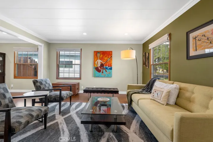 5749 Irvine Avenue, North Hollywood, California 91601