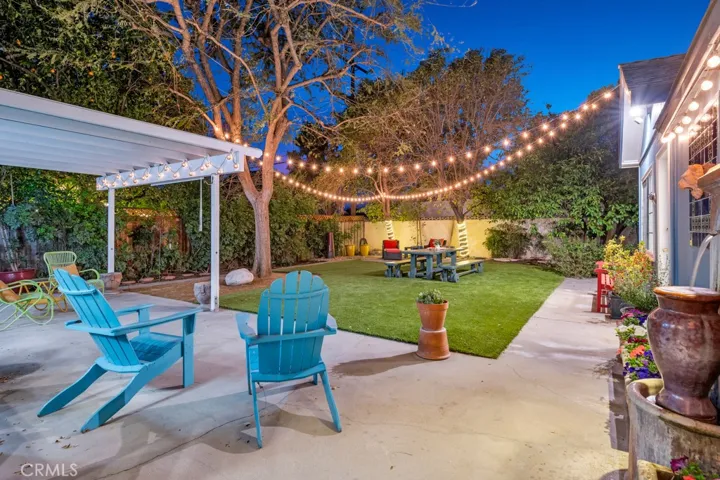 5749 Irvine Avenue, North Hollywood, California 91601
