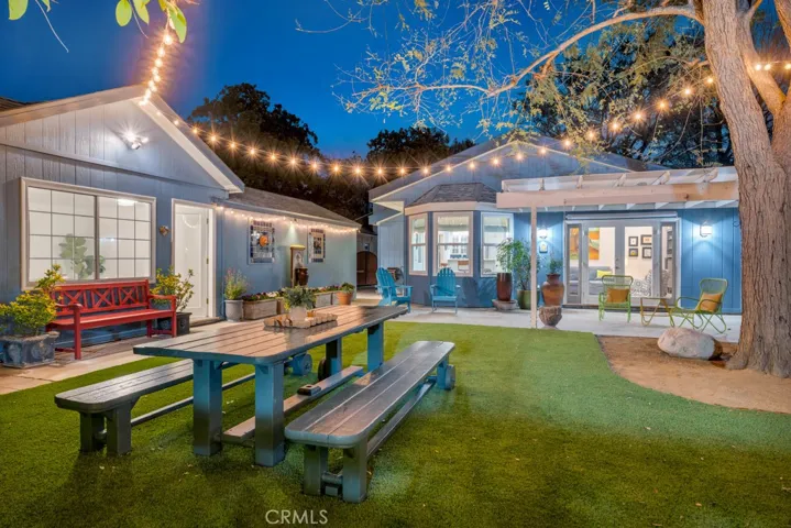 5749 Irvine Avenue, North Hollywood, California 91601