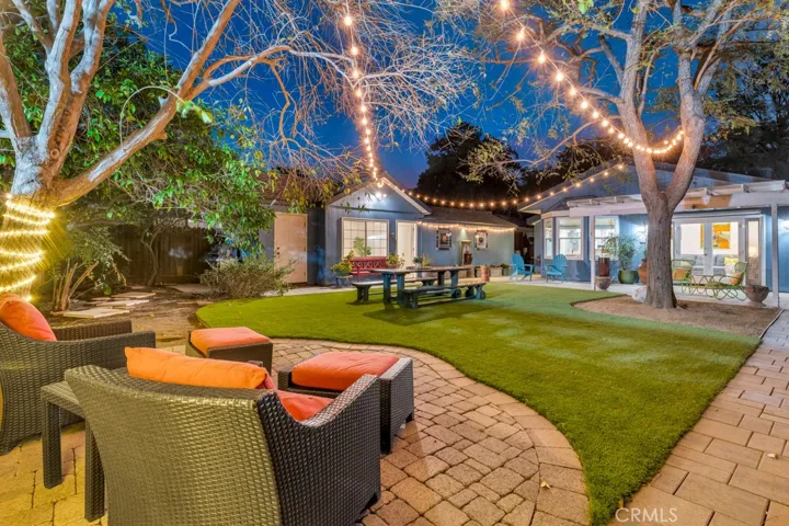 5749 Irvine Avenue, North Hollywood, California 91601