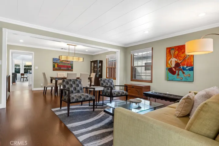 5749 Irvine Avenue, North Hollywood, California 91601