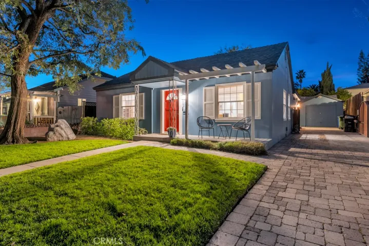 5749 Irvine Avenue, North Hollywood, California 91601