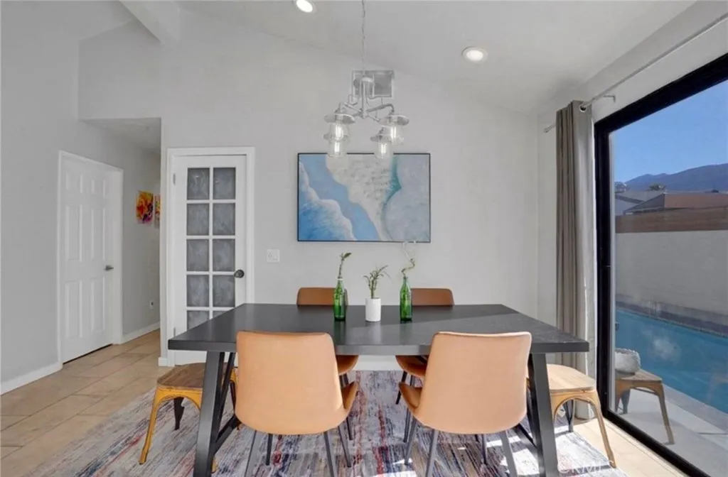 3291 N Sandspring Drive, Palm Springs, California 92262 home-pic-2