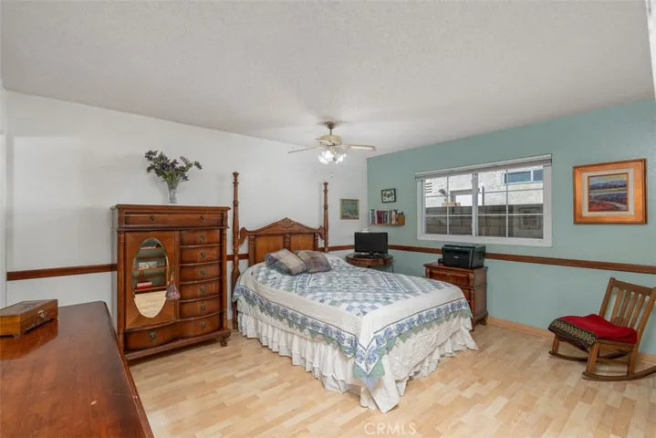 27718 Hyssop Lane, Saugus, California 91350