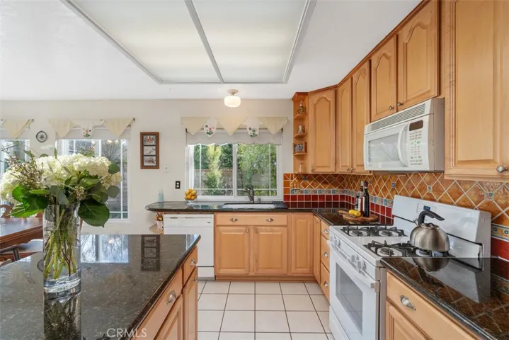 27718 Hyssop Lane, Saugus, California 91350