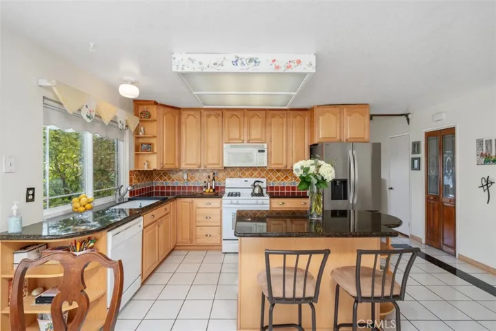 27718 Hyssop Lane, Saugus, California 91350