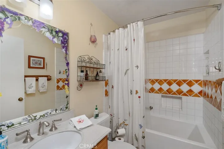 27718 Hyssop Lane, Saugus, California 91350