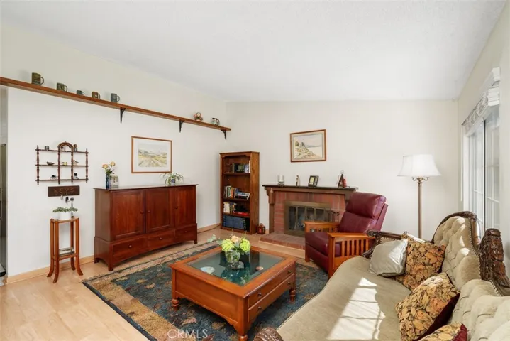 27718 Hyssop Lane, Saugus, California 91350
