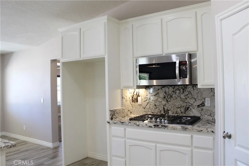 7331 I Avenue, Hesperia, California 92345 home-pic-11
