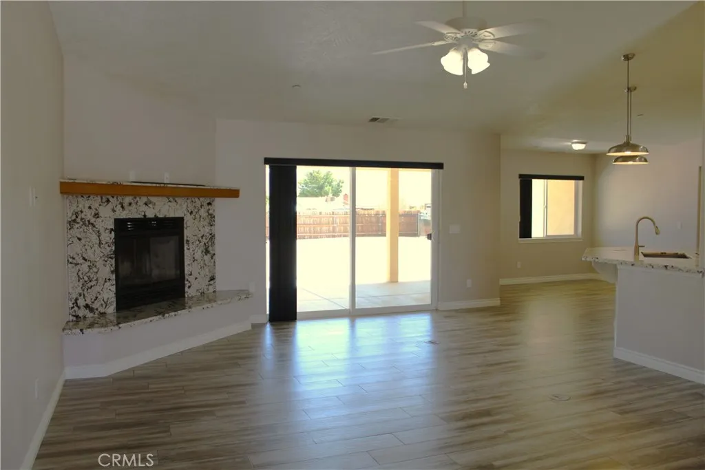 7331 I Avenue, Hesperia, California 92345 home-pic-4