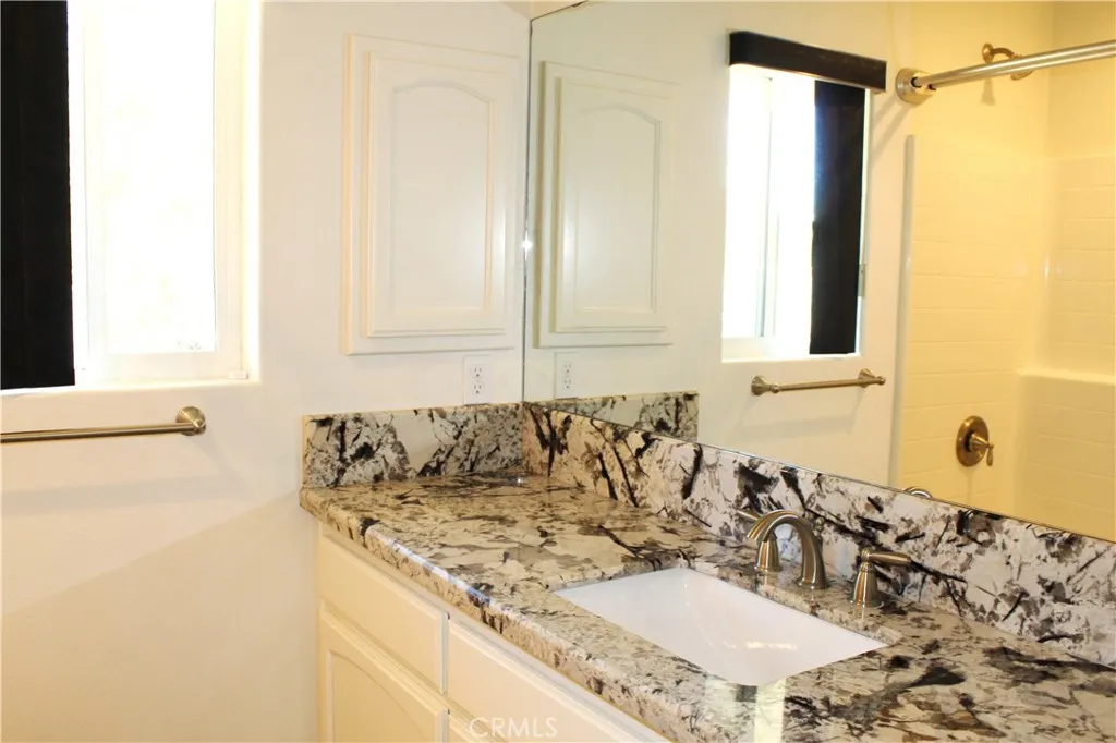 7331 I Avenue, Hesperia, California 92345 home-pic-17