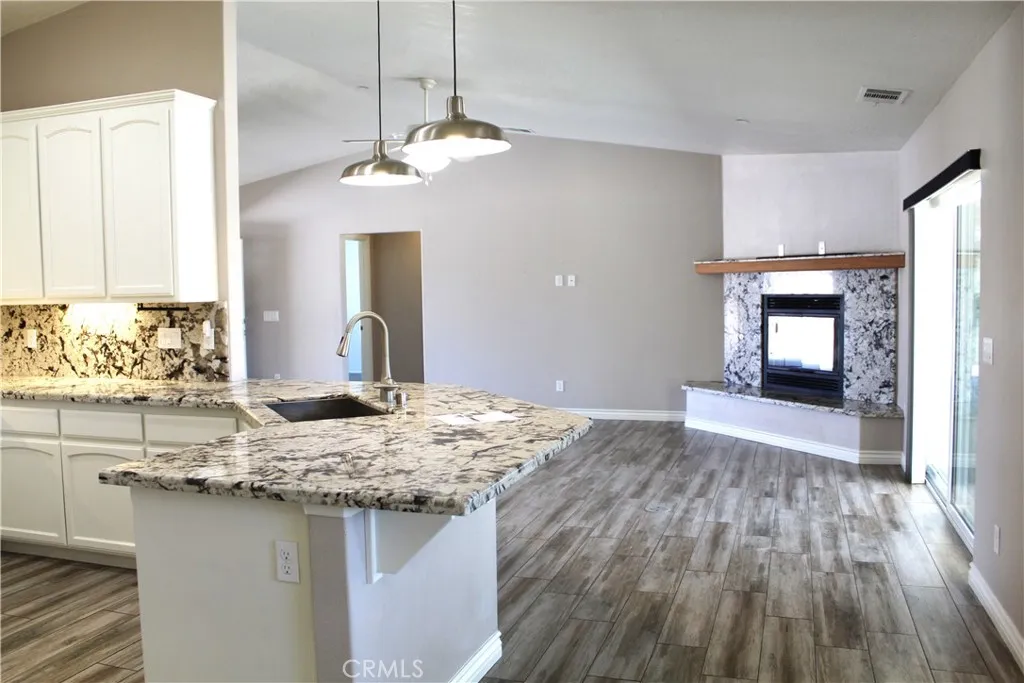 7331 I Avenue, Hesperia, California 92345 home-pic-14