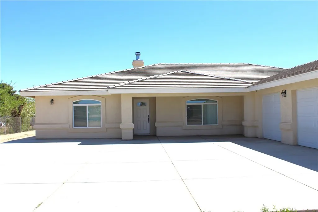 7331 I Avenue, Hesperia, California 92345 home-pic-2