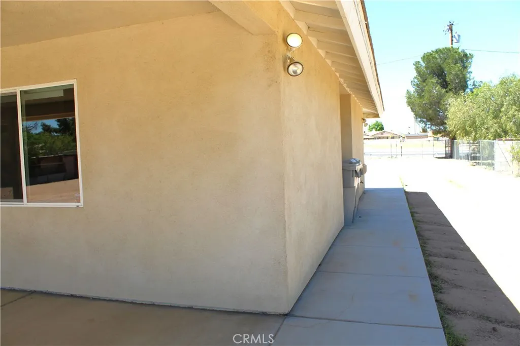 7331 I Avenue, Hesperia, California 92345 home-pic-48
