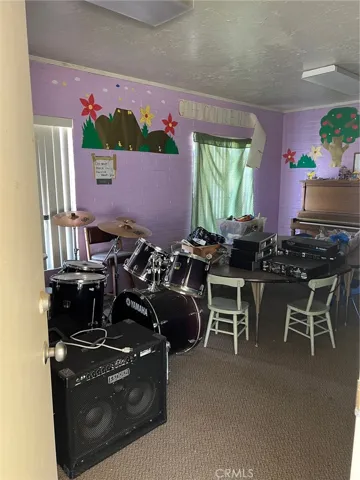 601 Trinity Avenue, Chowchilla, California 93610