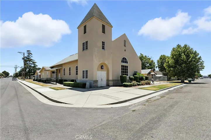 601 Trinity Avenue, Chowchilla, California 93610