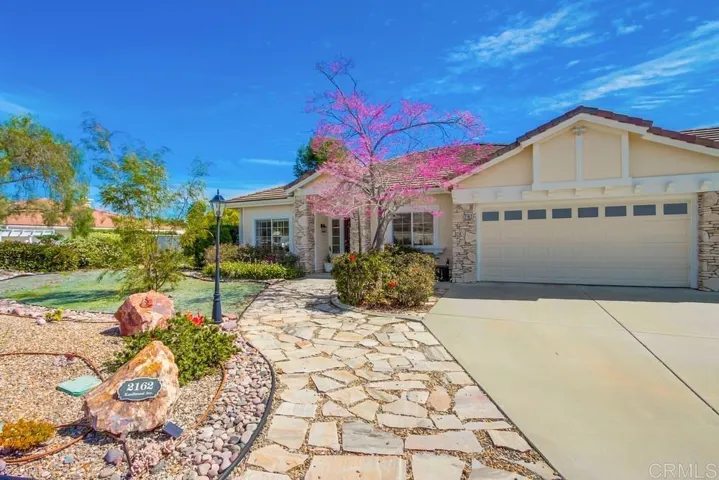 2162 Knollwood Avenue, Fallbrook, California 92028