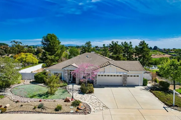 2162 Knollwood Avenue, Fallbrook, California 92028
