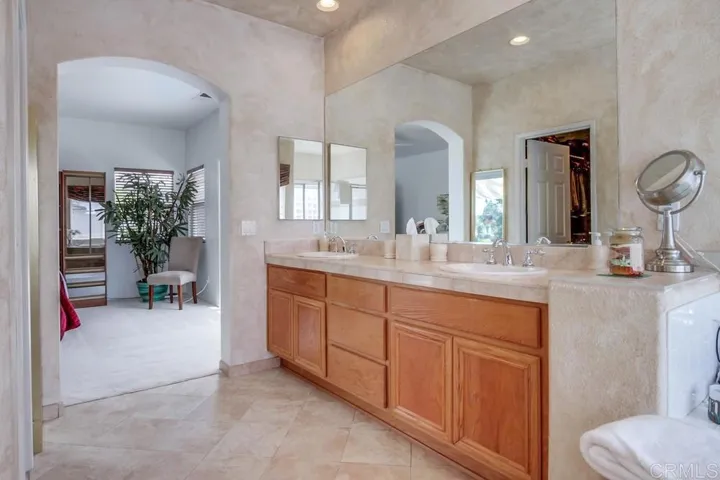 2162 Knollwood Avenue, Fallbrook, California 92028