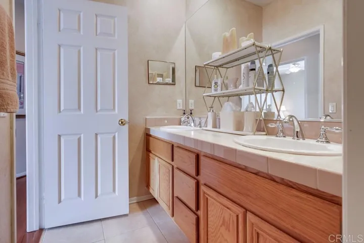 2162 Knollwood Avenue, Fallbrook, California 92028